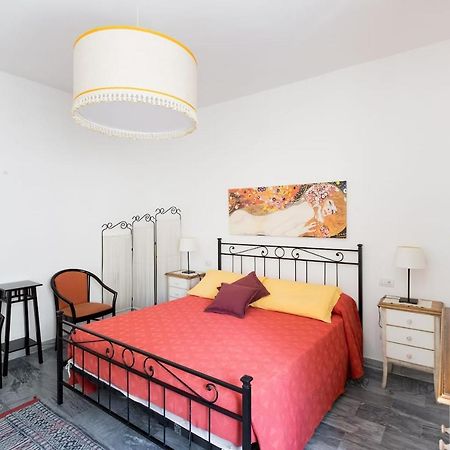 B&B Casa Sabella เลชเช ภายนอก รูปภาพ